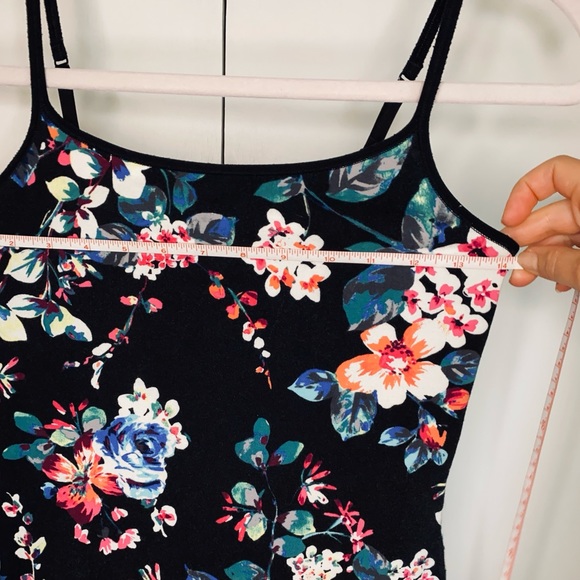 GUC Express Floral Dress - Picture 3 of 7